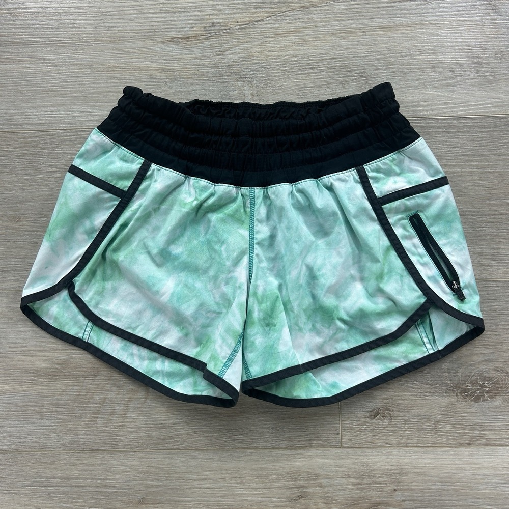 Lululemon Size 4 Mid Rise Tie Dye 4" Tracker Shorts Teal Black Trim Running